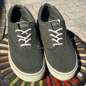 Sperry Halyard CVO Sneaker – Men’s Size 13 – New